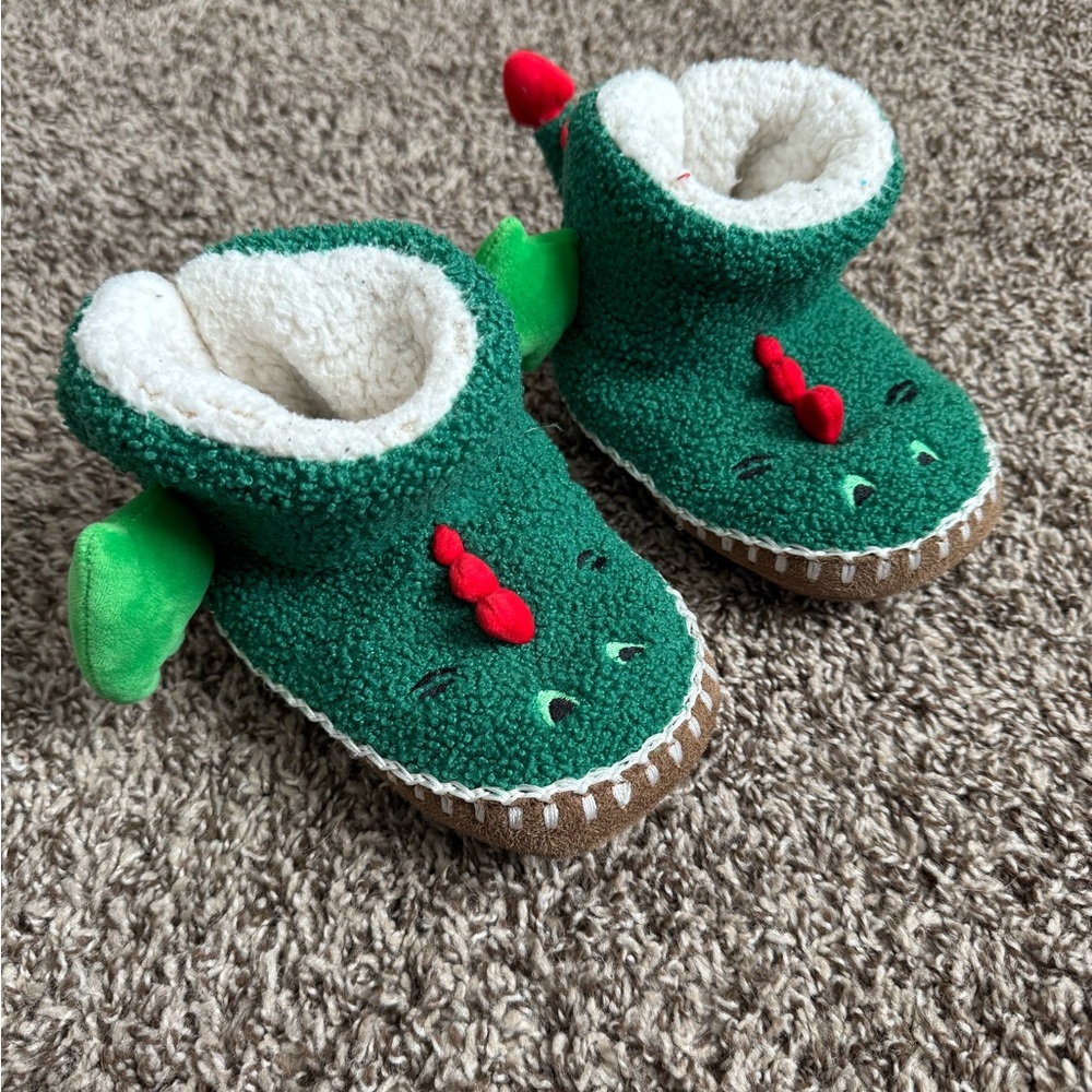SOLD Hanna Andersson Green Dinosaur Kids Slippers